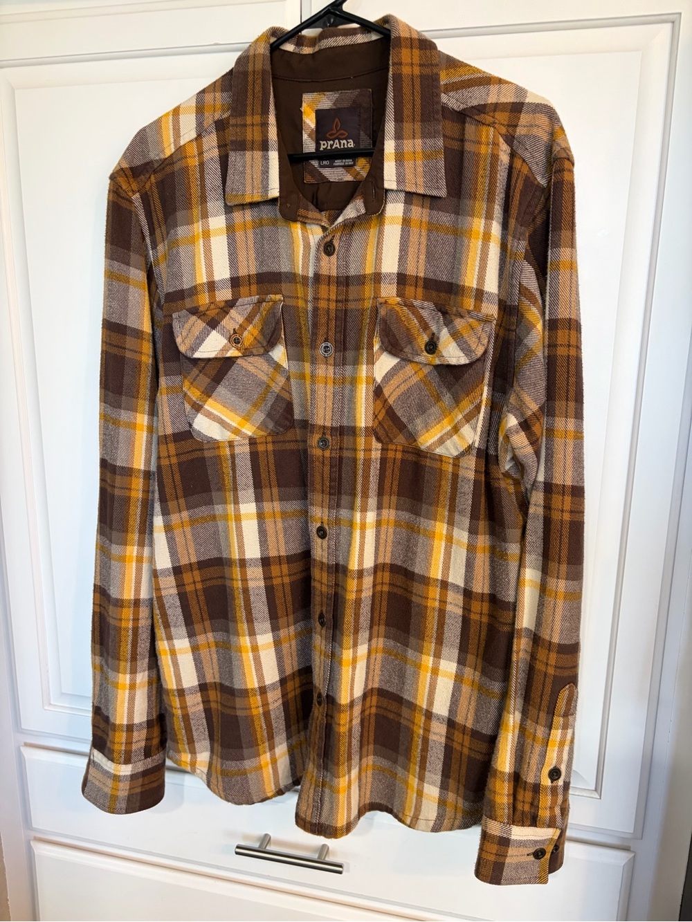 Men’s Prana — Button Up Organic Cotton Long Sleeve Shirt — size Large
